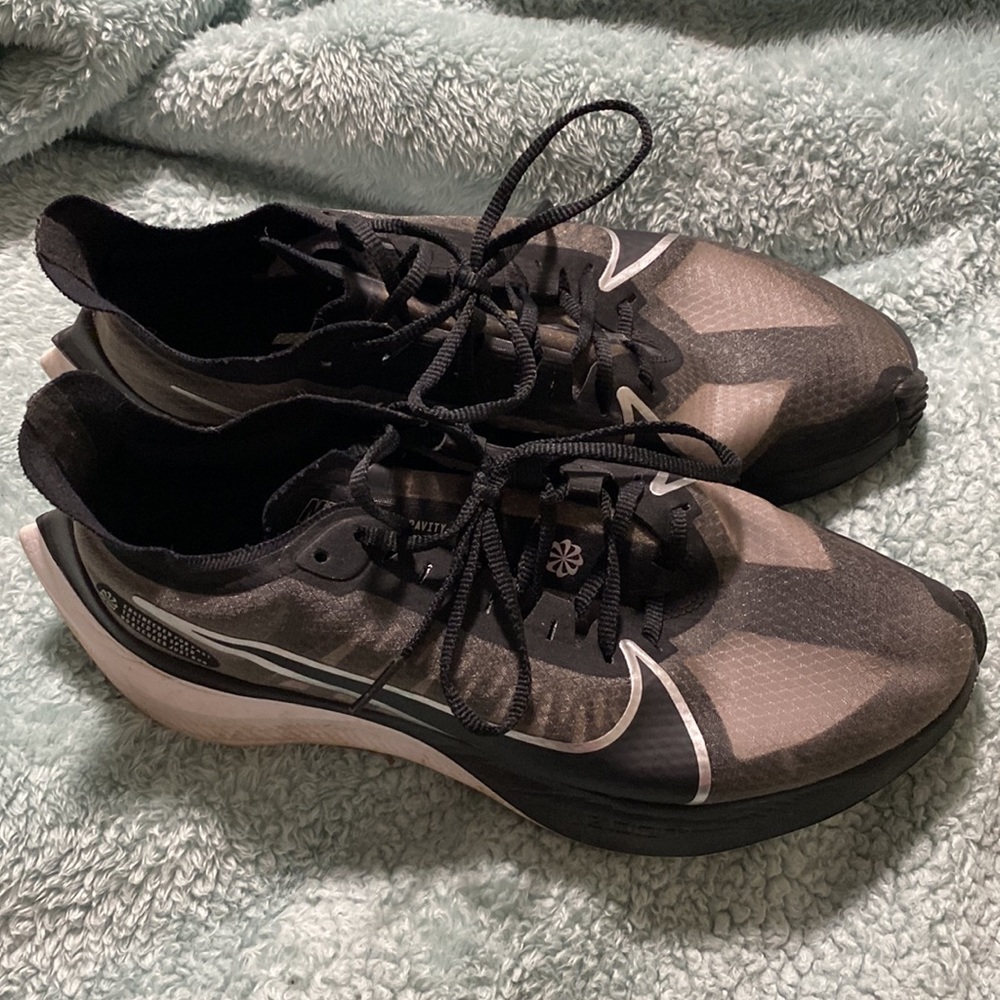 Women’s Nike zoom shoe size 9 - Picture 2 of 5